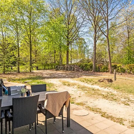 Three-bedroom In Дом отдыха