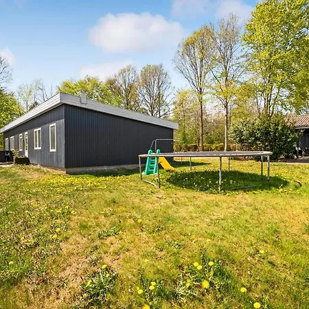 Wunderschönes Haus Mit 3 Schlafzimmern In Rønde * Rønde
