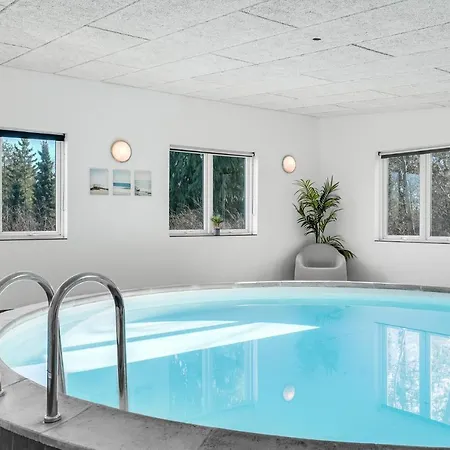 Wunderschönes Haus Mit 3 Schlafzimmern In Rønde Ferienhaus *