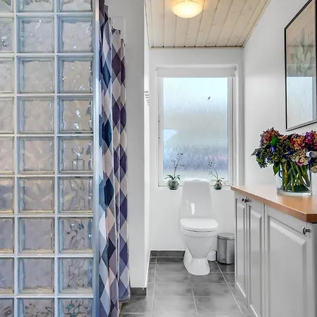 Wunderschönes Haus Mit 3 Schlafzimmern In Rønde * Rønde