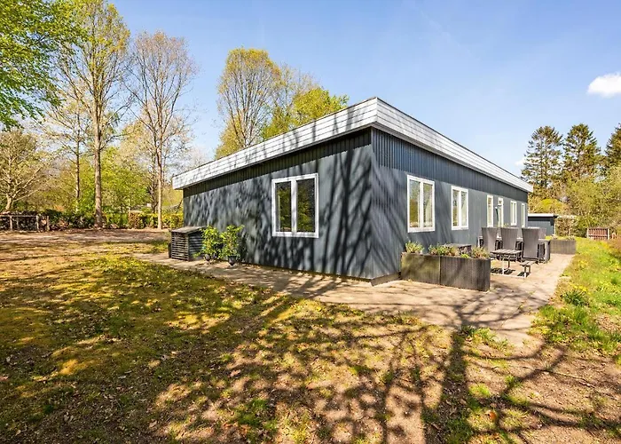 Three-bedroom In بيت للعطل *