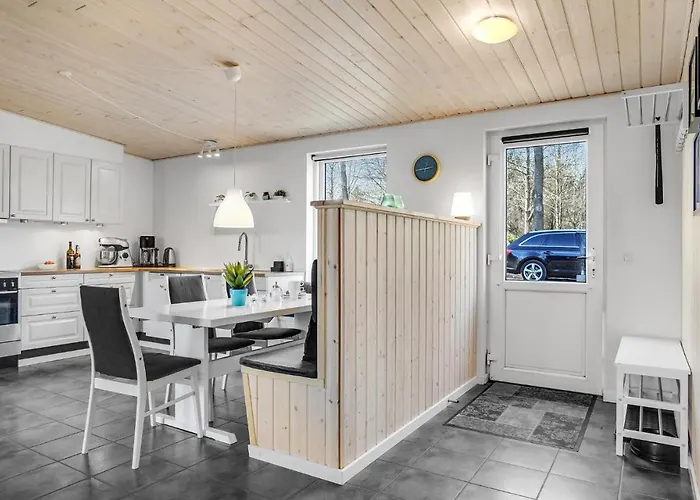 Three-bedroom In * Rønde