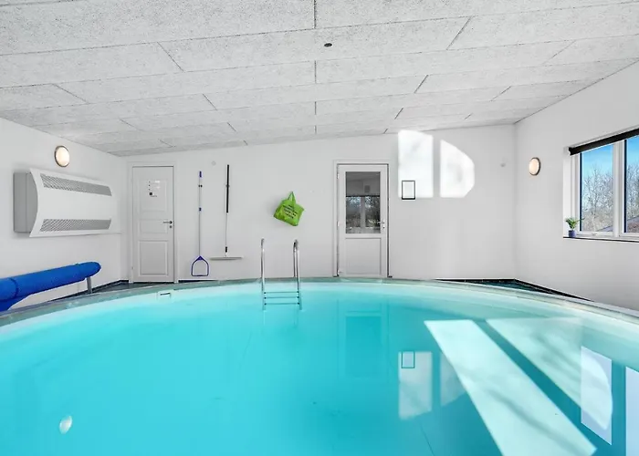 Three-bedroom In Rønde